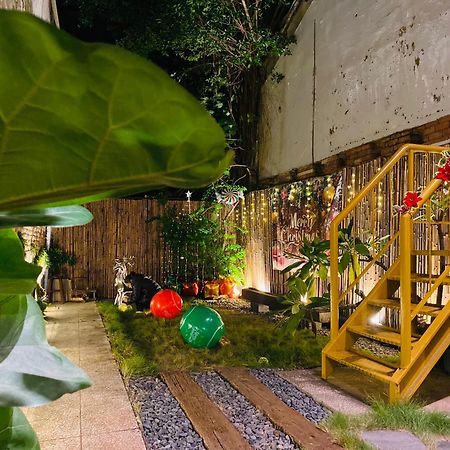捉鳳凰 台南百年老宅包棟導覽民宿系列catchphoenix Centennial Guesthouse Buitenkant foto