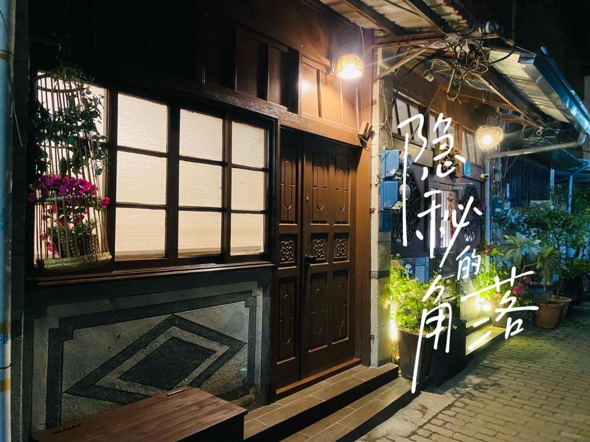 捉鳳凰 台南百年老宅包棟導覽民宿系列catchphoenix Centennial Guesthouse Buitenkant foto