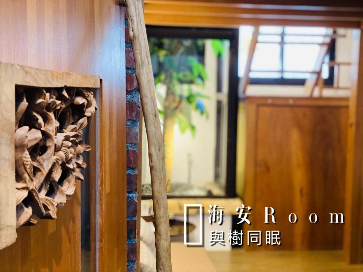 捉鳳凰 台南百年老宅包棟導覽民宿系列catchphoenix Centennial Guesthouse Buitenkant foto