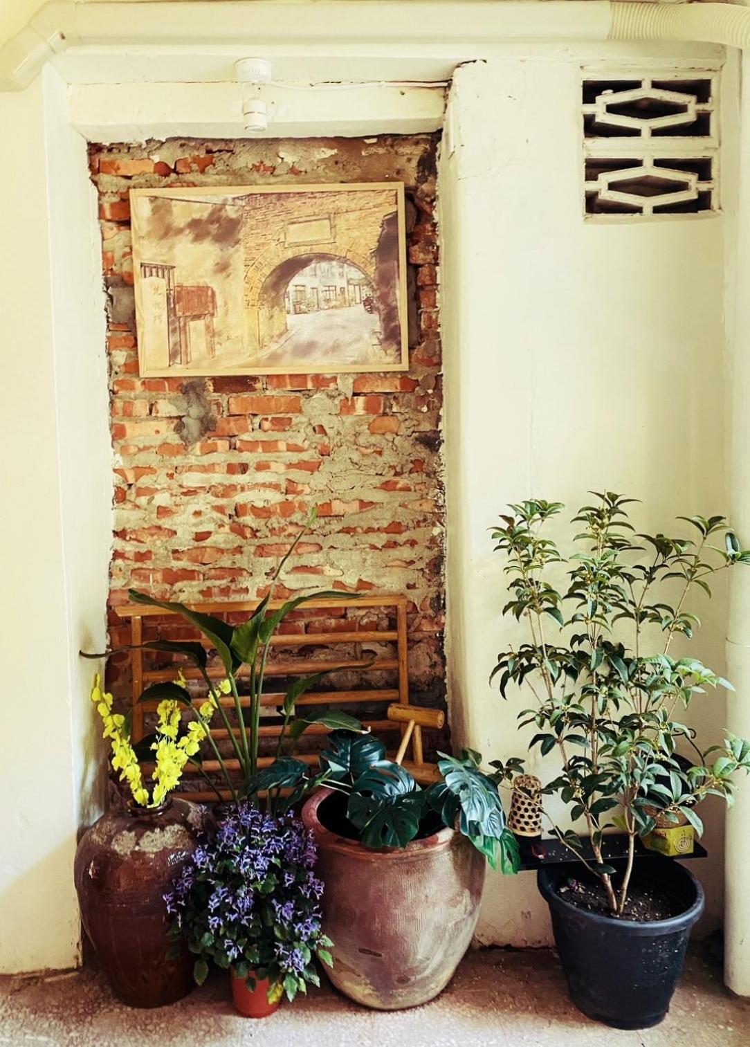 捉鳳凰 台南百年老宅包棟導覽民宿系列catchphoenix Centennial Guesthouse Buitenkant foto
